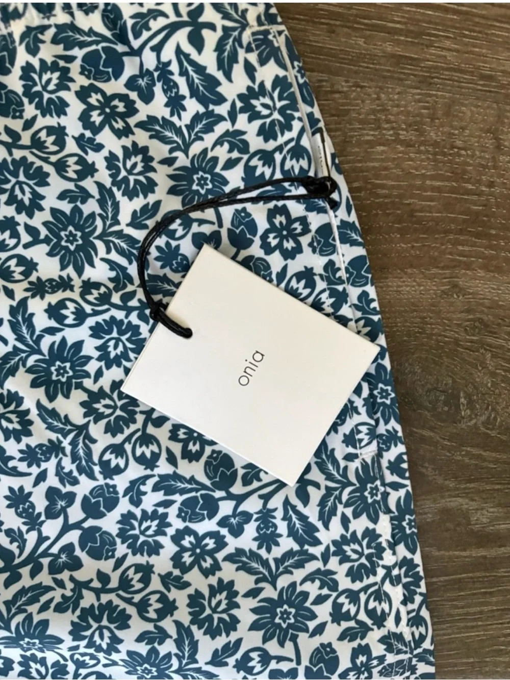 Onia Comfort Lined Swim Trunks - Micro Floral Size Large NEW!